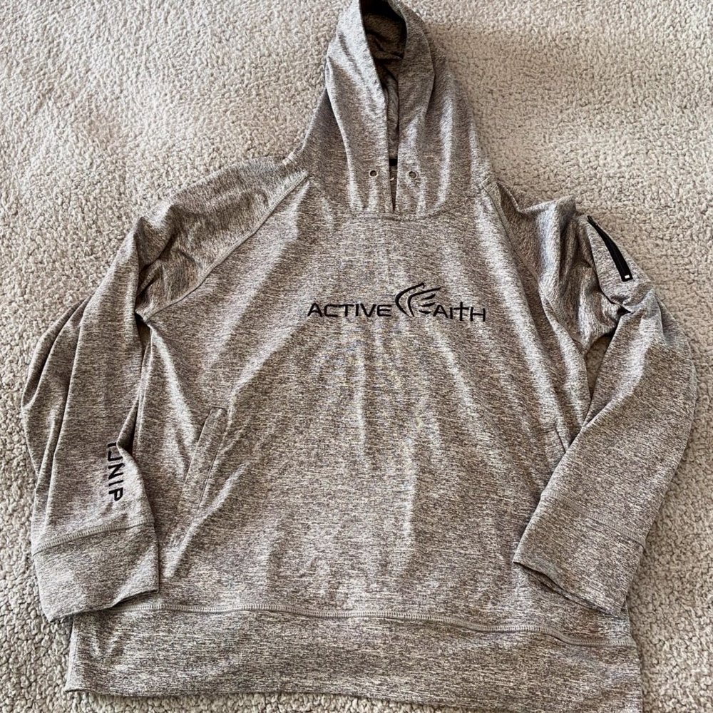 In Jesus Name I Play Active Faith Gray White Black Long Sleeve Hoodie Size L